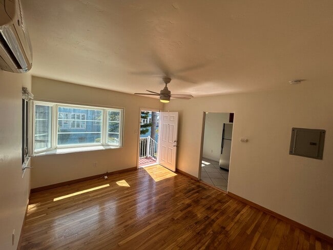 Foto del edificio - Updated Cottage in Banker's Hill