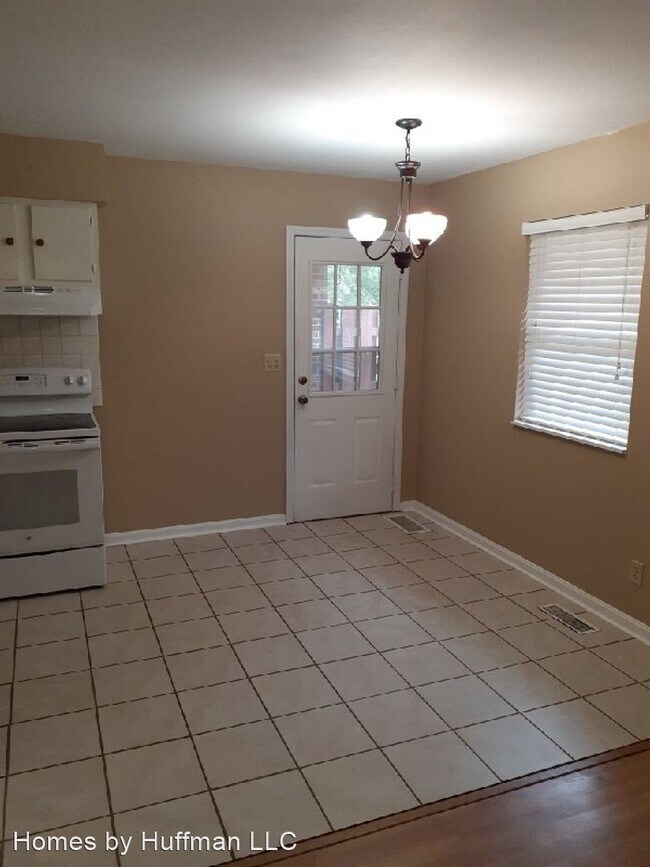 Building Photo - 2 br, 1 bath House - 2900 John Avenue