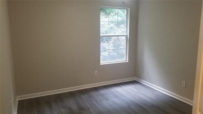 Foto del edificio - 4134 Rogers Creek Ct