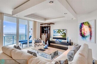 Building Photo - 333 Las Olas Way