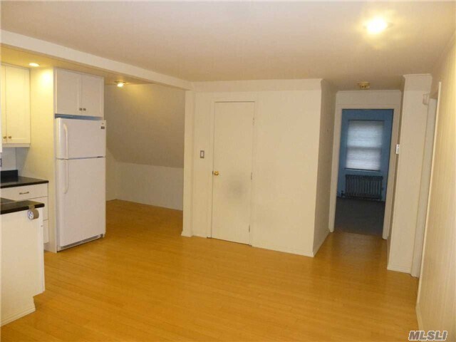 Foto del edificio - 210 Pond Ln