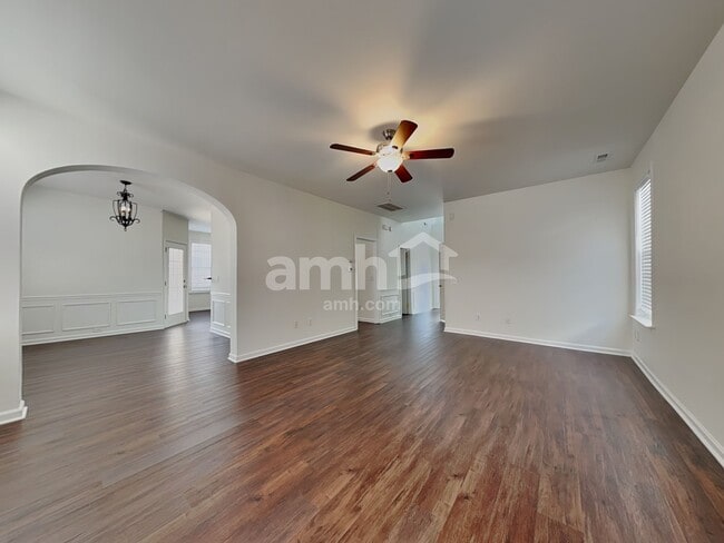 Foto del edificio - 5716 Keowee Way