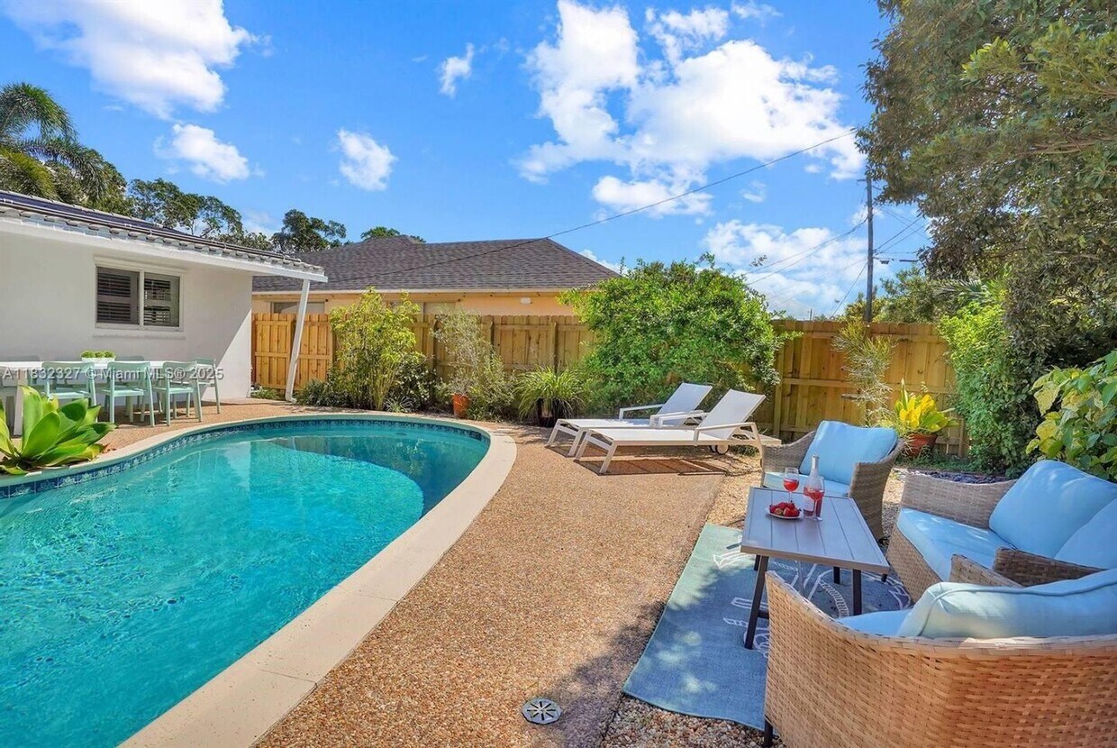 Photo - 421 NE 22nd Avenue, Fort Lauderdale, FL 33308