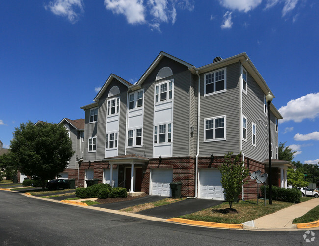 Foto del edificio - Windsor Crossing Apartments