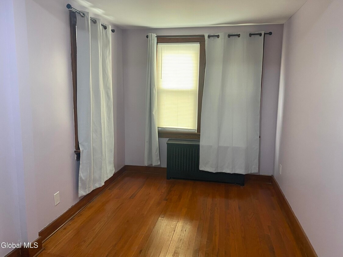 Foto del edificio - 2971 Hamburg St