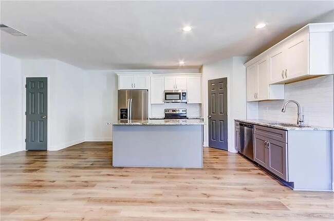 Foto del edificio - 380 Buchanan Hwy