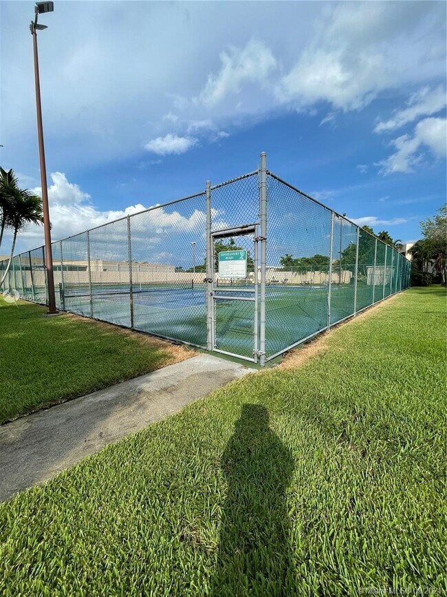 Foto del edificio - 10425 SW 112th Ave