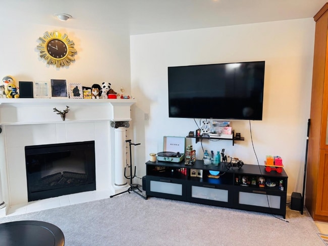 Foto del edificio - 3150 W Government Way