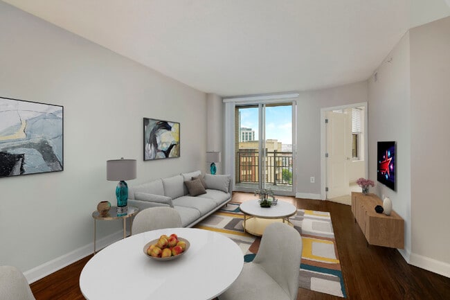 Photo - Spinnaker Bay at Harbor East Apartments