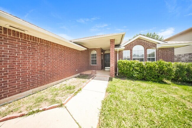 Foto del edificio - 329 Ridge Bluff Dr