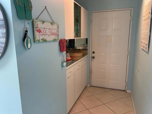 Building Photo - 6586 Southurst Terrace