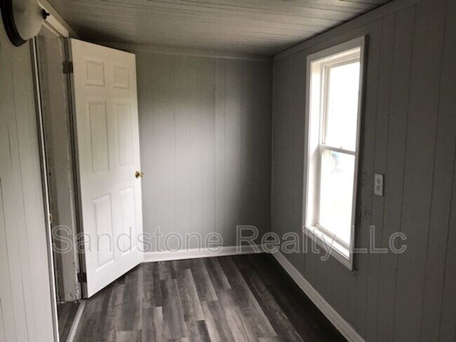 Foto del edificio - 1625 E 34th St