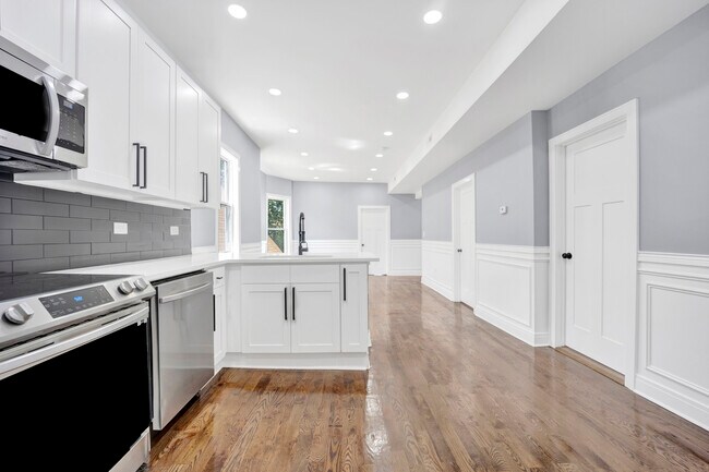 Foto del edificio - 1821 N Kedvale Ave