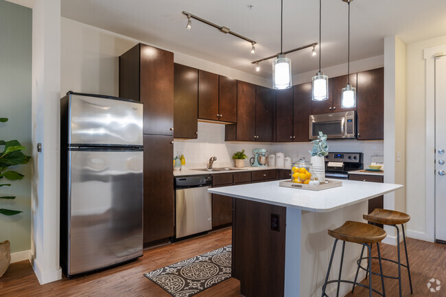 1BR, 1BA - 743SF - Kitchen - Burnet Flats