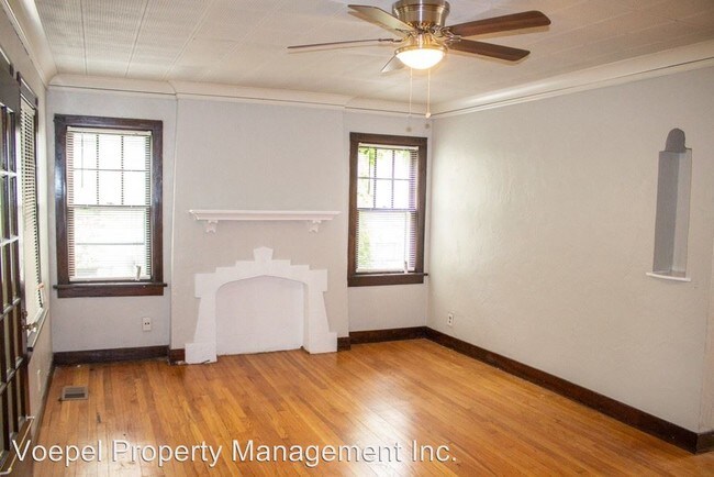 Building Photo - 415-415 E Meyer Blvd