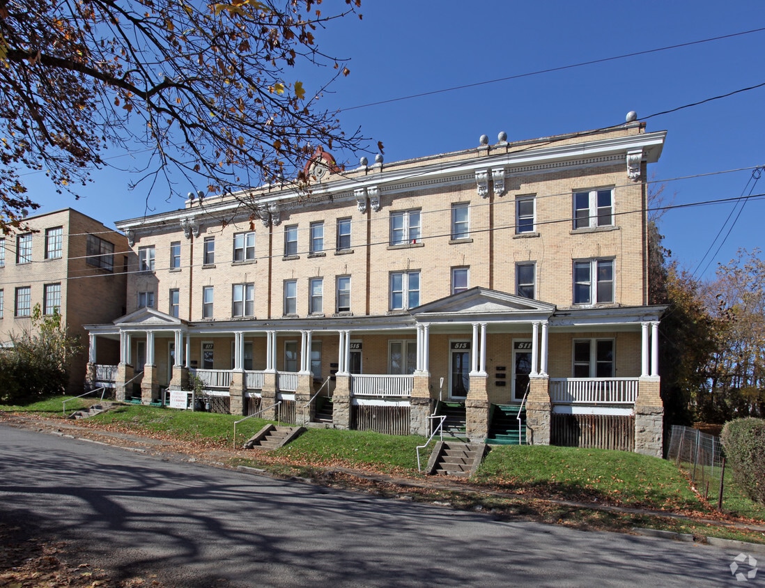 511519 Gaston Ave, Fairmont, WV 26554 Apartments in Fairmont, WV