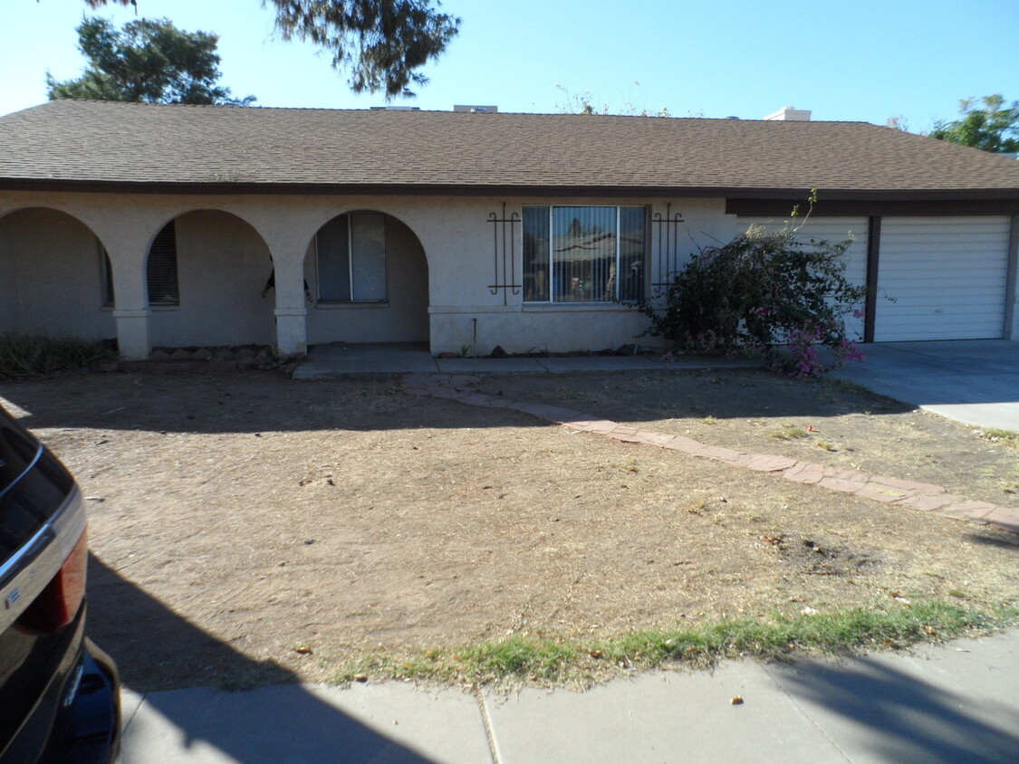 Primary Photo - Completely Remodeled and Updated 3 Bedroom...