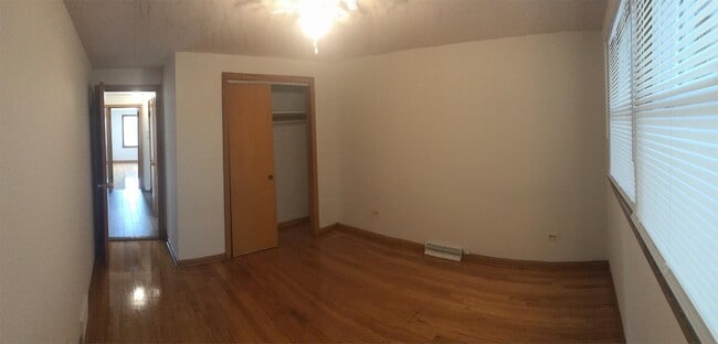 Building Photo - 2843 W 79th St