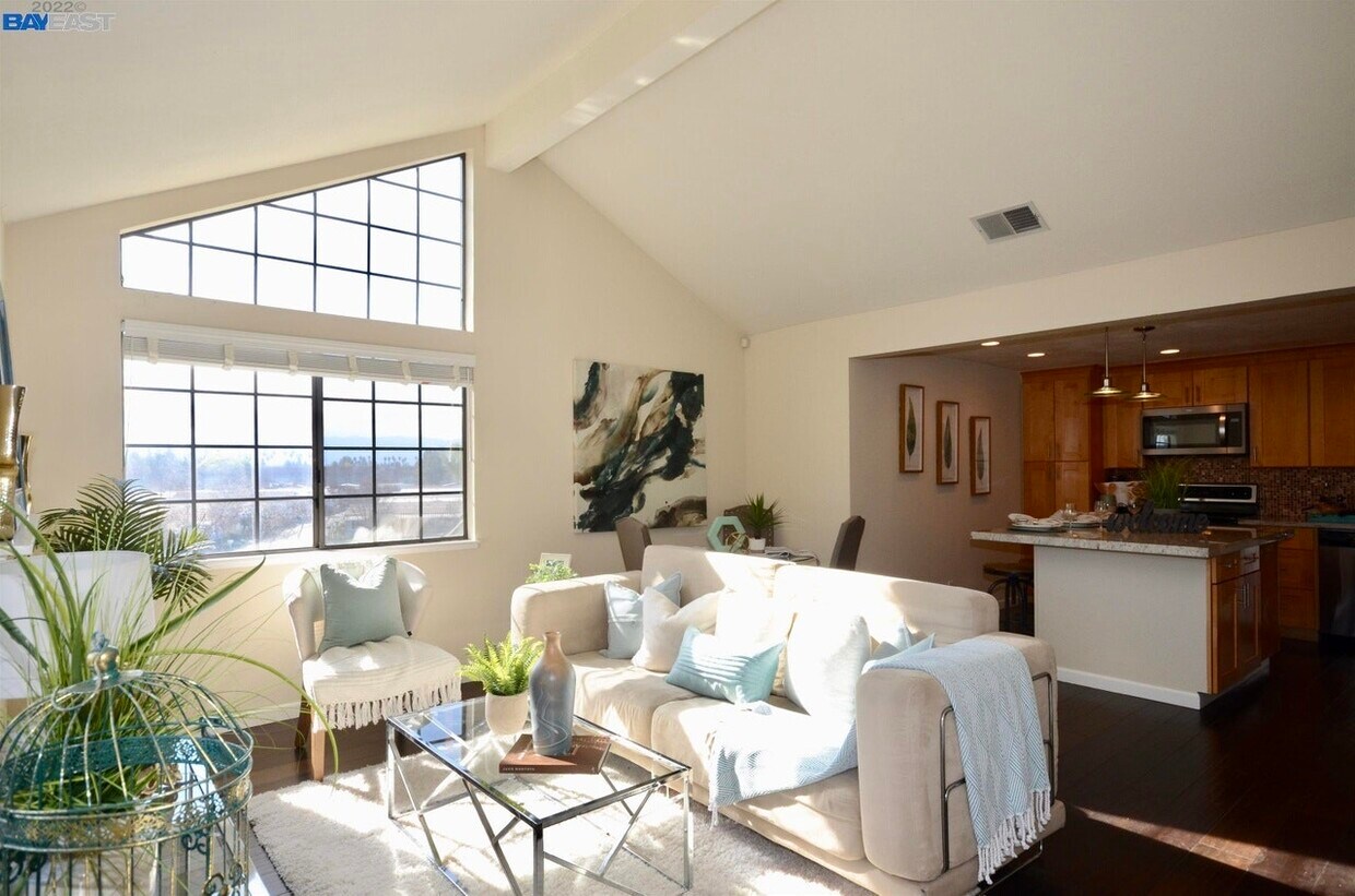 Foto principal - 3114 Heather Ridge Dr