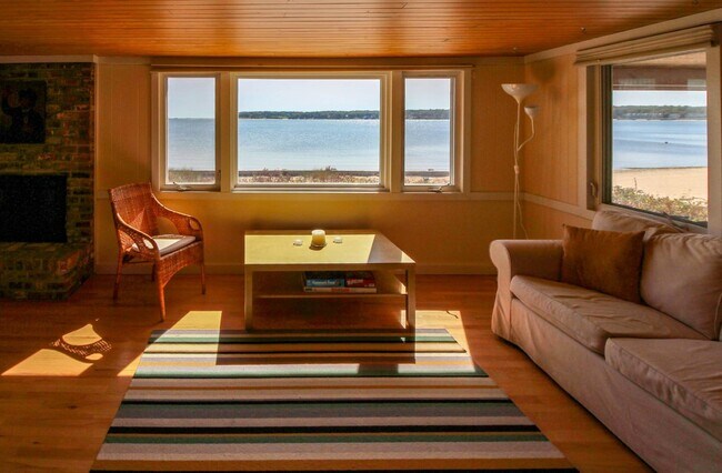Foto del edificio - 314 E Montauk Hwy