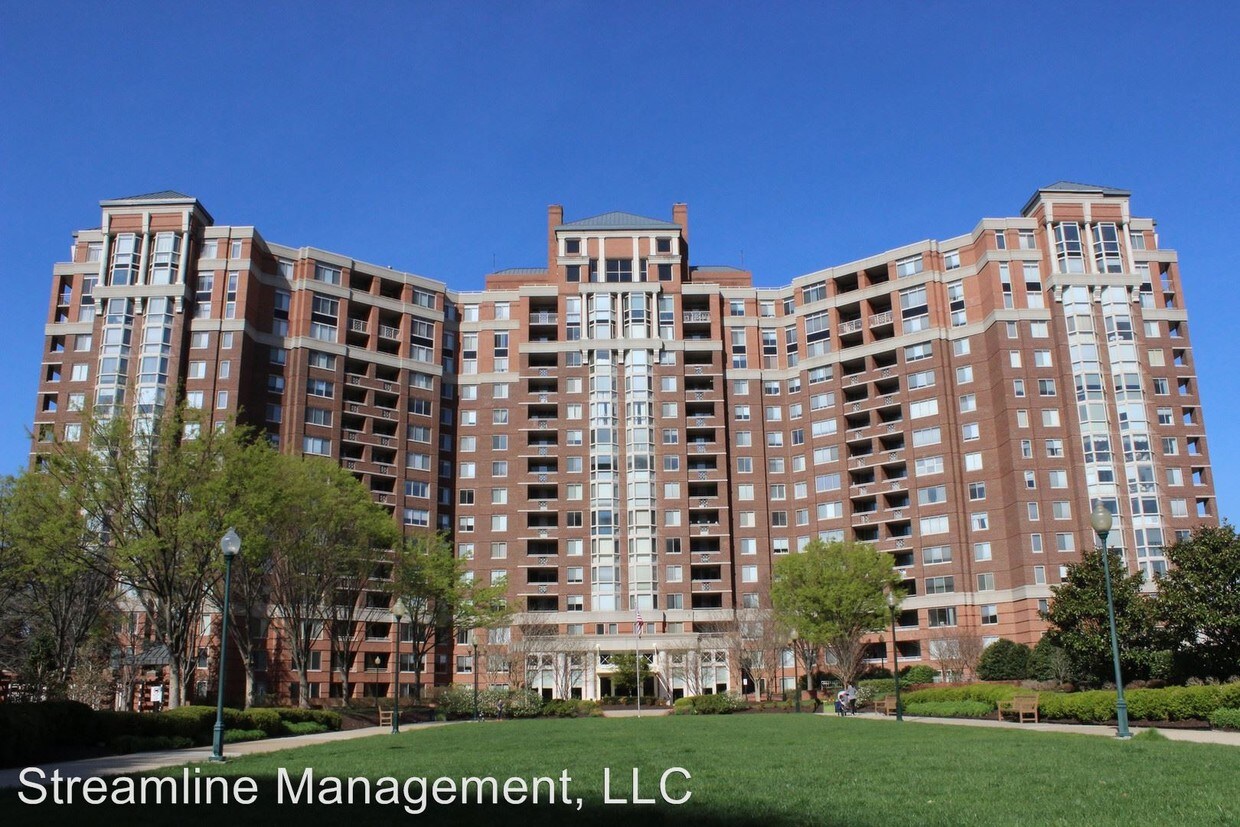 Primary Photo - 2 br, 2.5 bath House - 5809 Nicholson Ln #711
