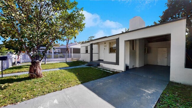 Building Photo - 400 NW 46th St