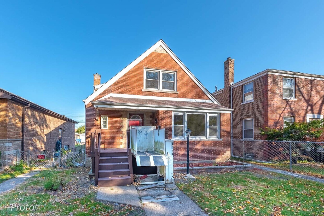 Primary Photo - 10723 S Ave C