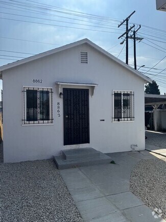 Building Photo - 8860 S Central Ave
