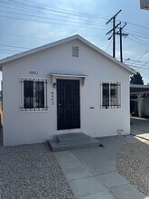 Building Photo - 8860 S Central Ave