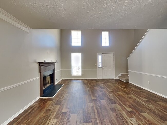 Building Photo - 2446 Kentwell Ln