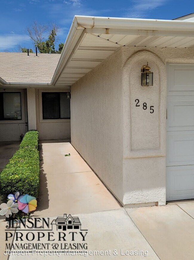 Building Photo - 3 br, 2 bath House - 285 North 300 West