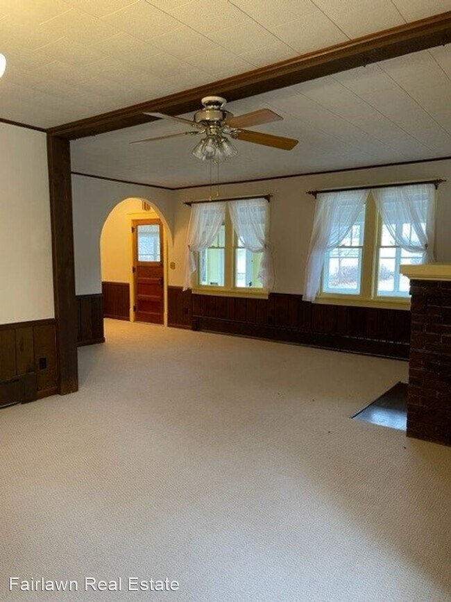 Foto del edificio - 2 br, 2 bath House - 310 E High St