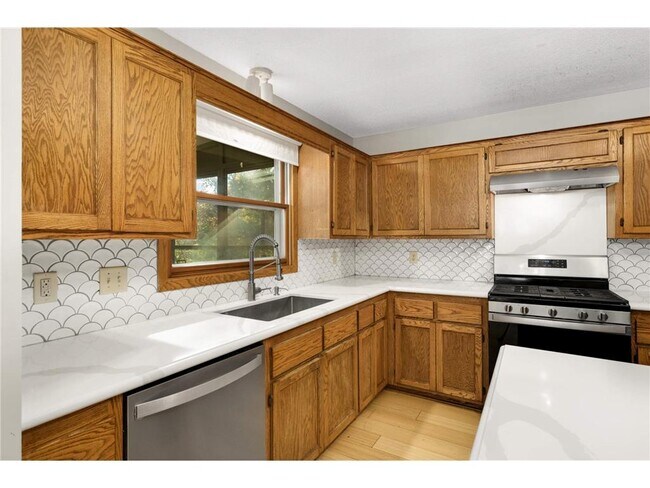 Foto del edificio - 15625 46th Ave N