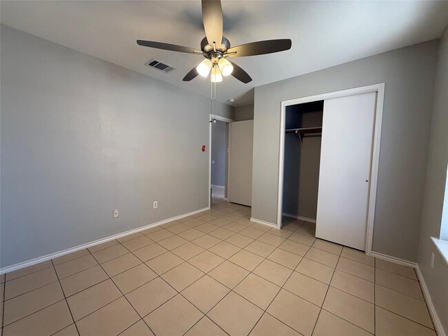 Building Photo - 313 Katherine Way