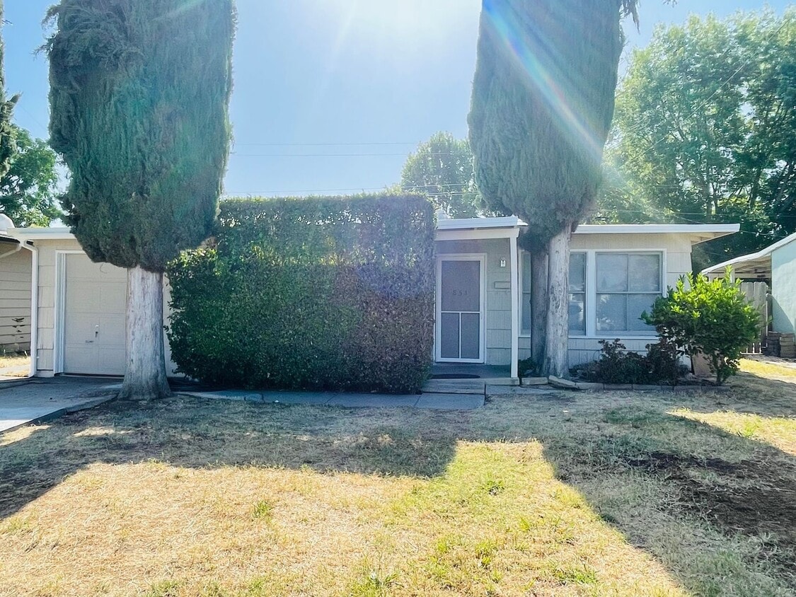 Foto principal - 851 Greenwood Ave