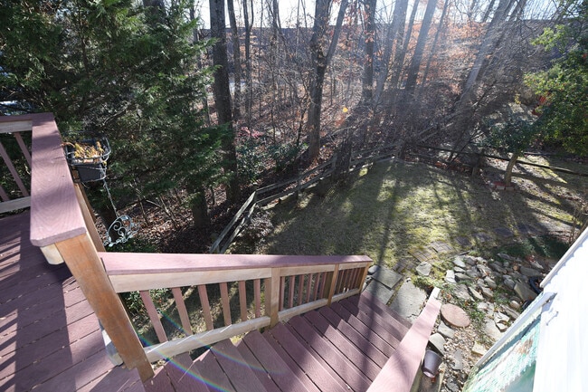 Building Photo - Gorgeous 4 BR 2+2 Baths Colonial - Finished Walk-Out Basement and Car Garage