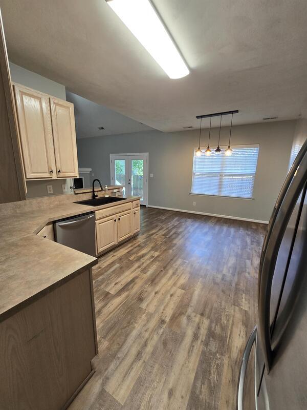 Building Photo - 1861 Heald Way