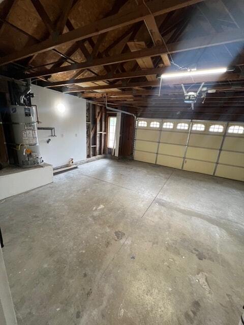 Building Photo - 3933 Klamath River Dr
