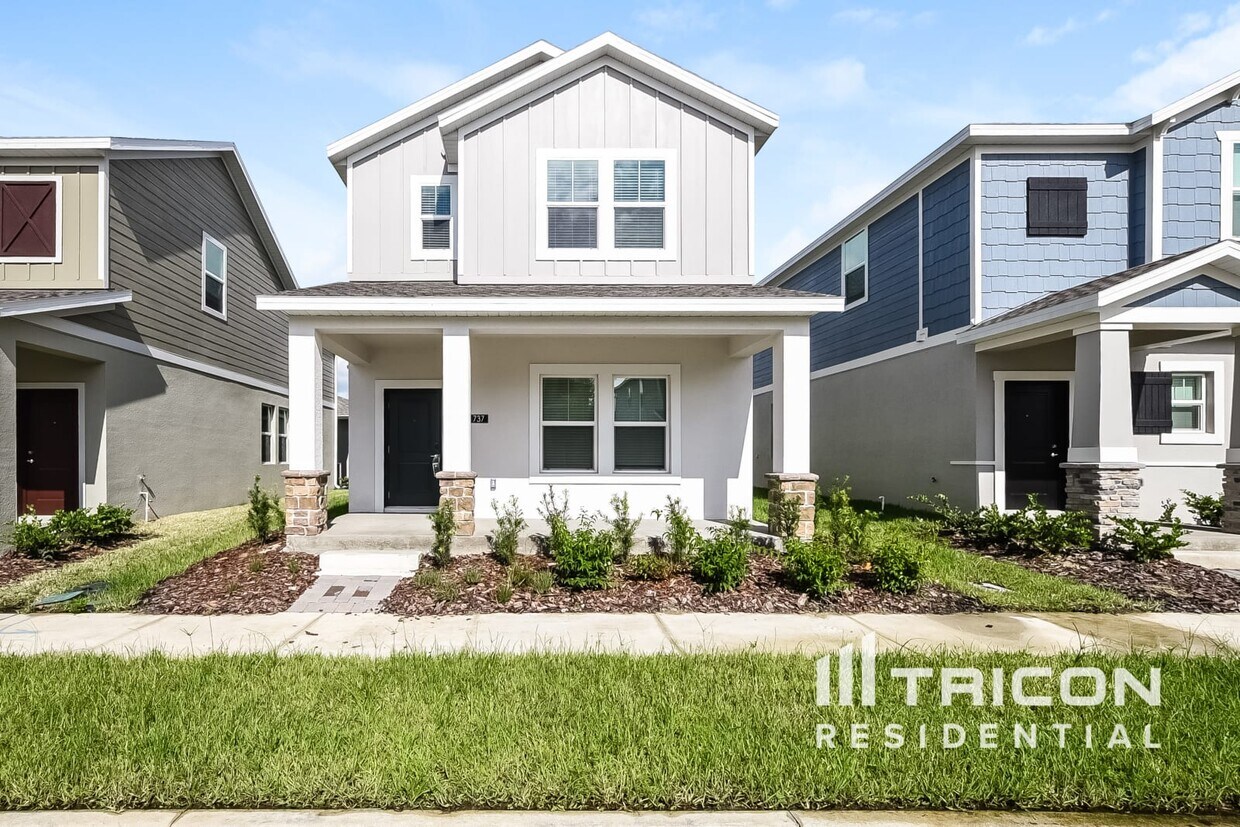 Foto principal - 737 Honeyrock St