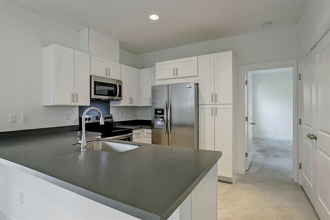 Foto del edificio - 6712 Cohn St
