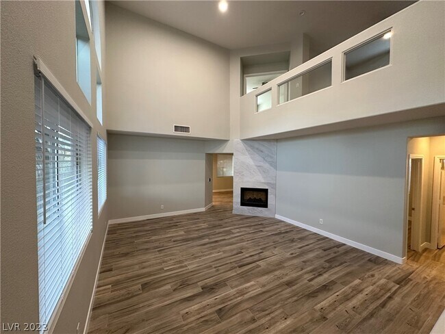 Building Photo - 10193 Torrey Valley Ct