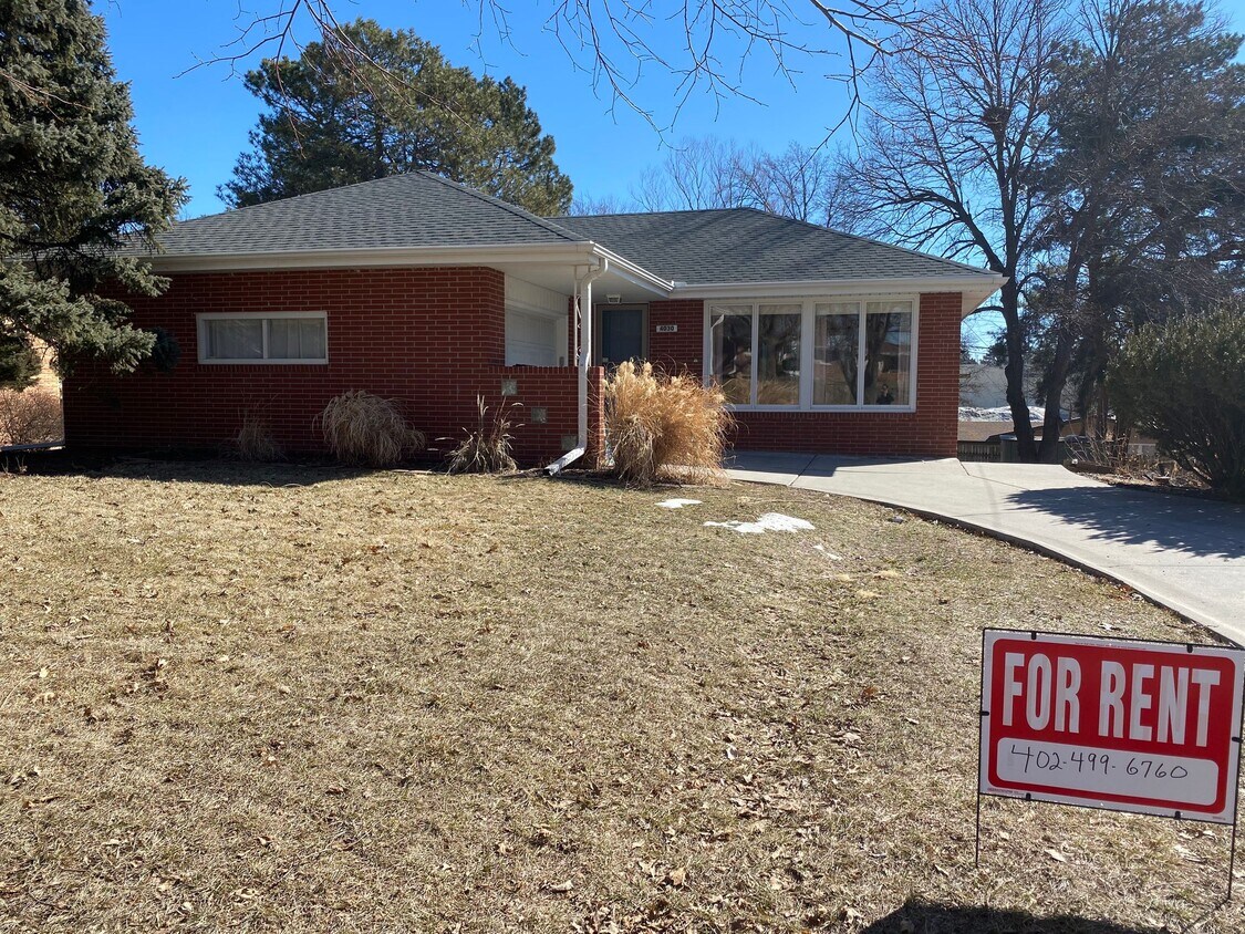 Primary Photo - 4030 Fiene Blvd