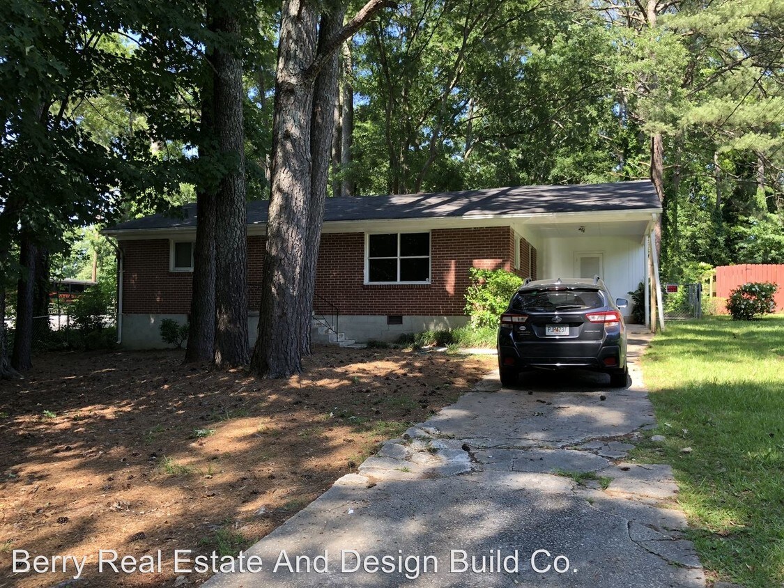 Primary Photo - 3 br, 1 bath House - 903 Valley Brook Road