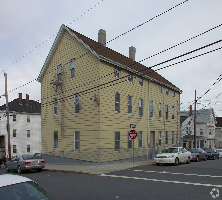 Primary Photo - 179 Grant St