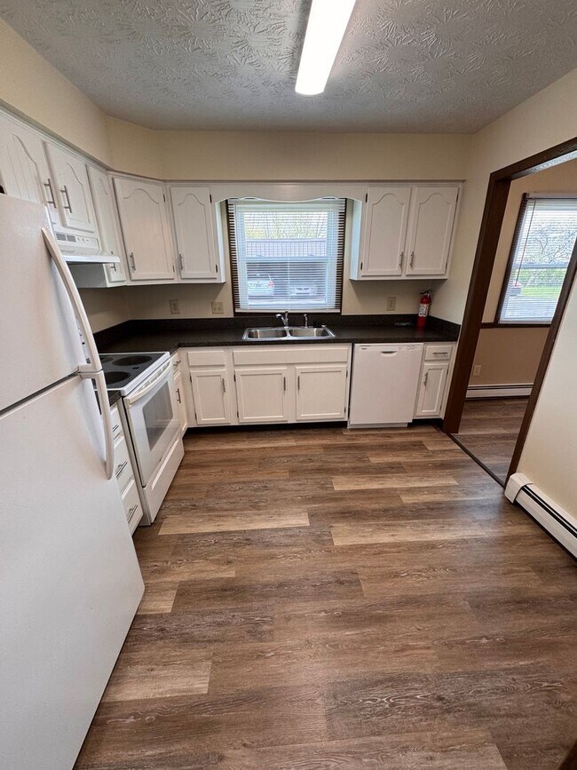 Foto del edificio - 8426 Colwyn Ct