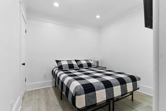 Foto del edificio - 412 Harwood St