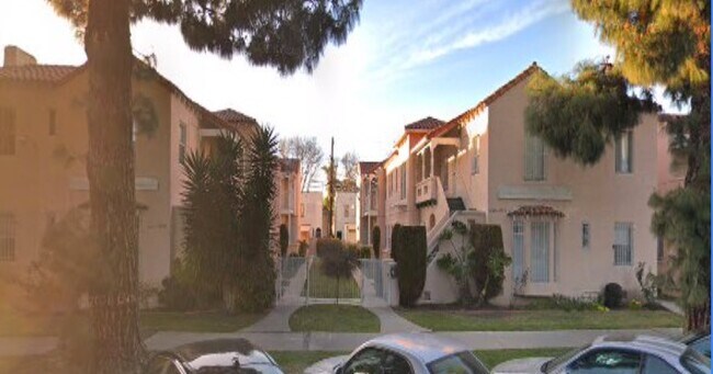 Foto del edificio - 4253 1/2 Leimert Blvd