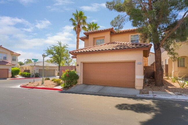 Foto del edificio - Beautiful Home in a Corner Lot!