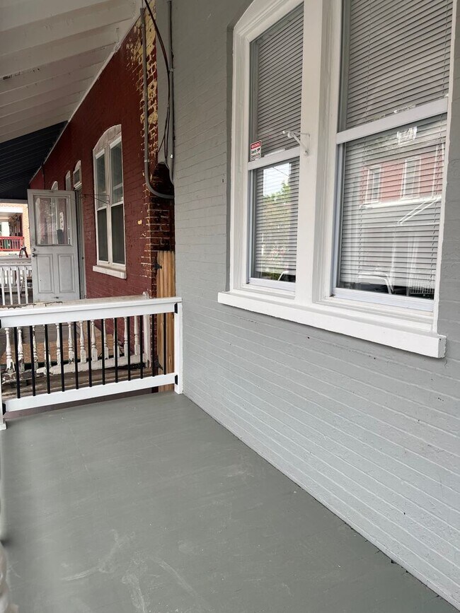 Building Photo - Renovated 4 Bedroom, 1.5 Bathroom in Lanca...