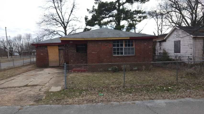 Primary Photo - 1801 Brawley St